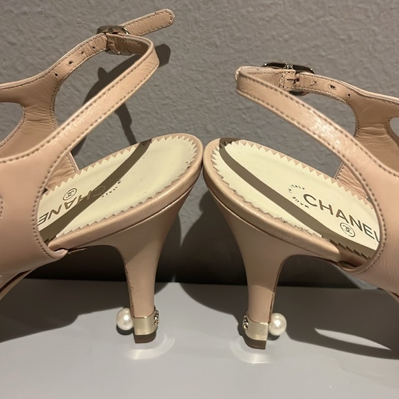 NEW CHANEL CC size 39 strapy heels - Picture 5 of 8